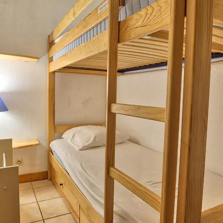 Chaleureux 37m² Au Pied Des Pistes Avec Wifi Et Parking - Fr-1-505-20 *